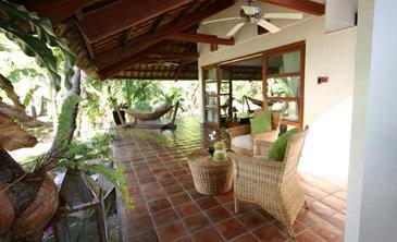 ariara island_beach cottage veranda
