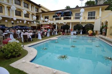 planta hotel bacolod_pool