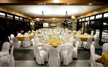l fisher chalet_function room