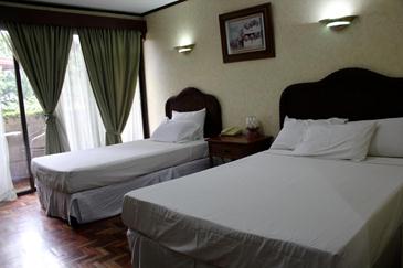 vacation hotel cebu_room
