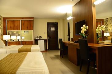 gt hotel bacolod_family suite2