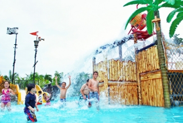jpark island resort-pool