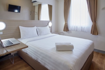 red planet hotel aseana-double room3