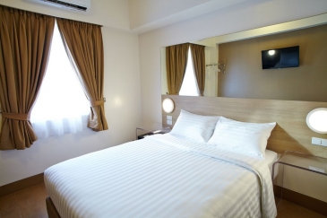 red planet hotel quezon city - room2
