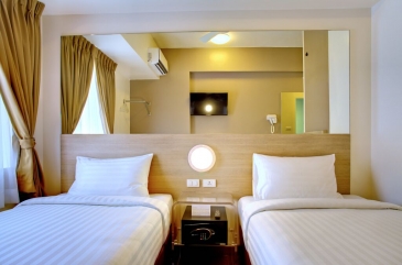 red planet hotel ortigas - room2