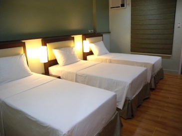 sea cocoon hotel el nido_triplet room