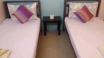 arkitel bed and breakfast_room twin