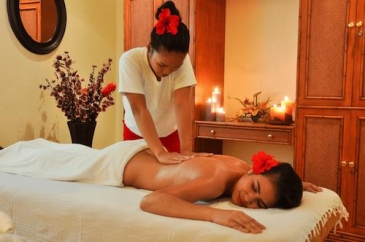 monaco suites de boracay_massage