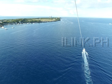 parasailing in cebu - view from top