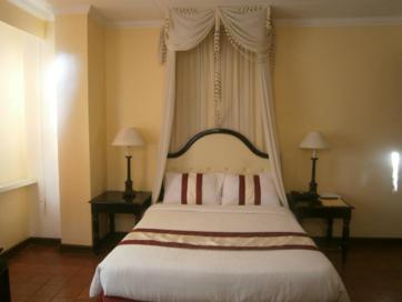 white knight hotel_guest room