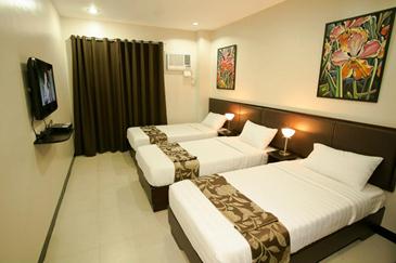main hotel and suites cebu_triple room barkada