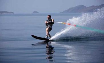 ariara island_wake boarding