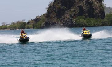 ariara island_jet ski