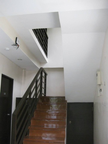coron paradise bed and breakfast_stairs