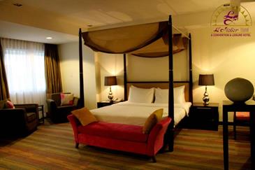 l fisher hotel_room