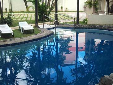 vacation hotel cebu_swimming pool