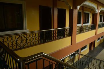 puerto princesa hotel_balcony