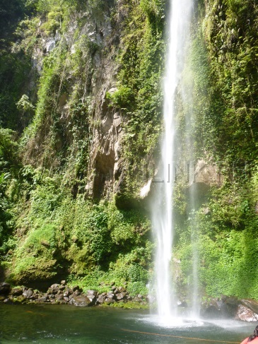 katibawasan falls camiguin
