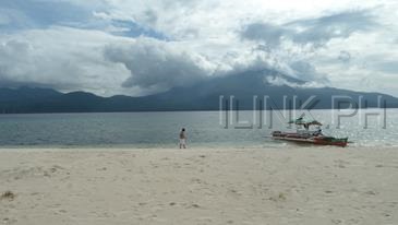 camiguin tourist spots_mantigue island