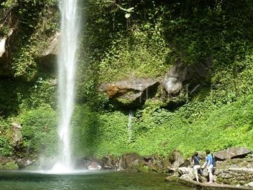 camiguin tourist spots_katibawasan falls