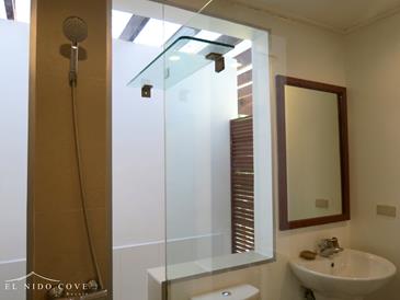 el nido cove resort_bathroom