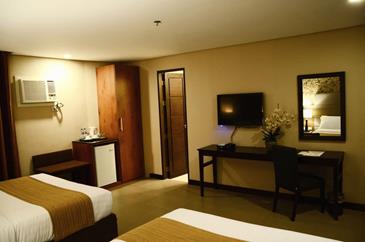 gt hotel bacolod_family room2