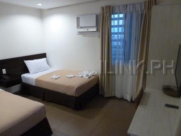 cebu r hotel_mabolo_room deluxe2