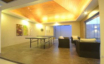 holiday suites palawan_recreational area