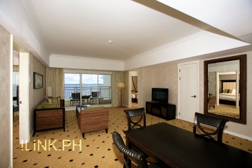 jpark island resort-cebu suite2