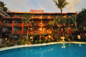 red coconut beach hotel