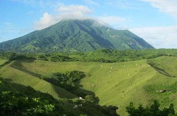 dive batanes lodge_nearby hills