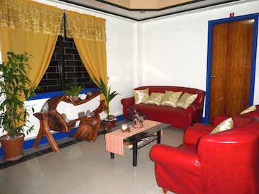 brandon's lodge batanes_lobby