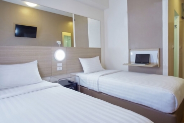 red planet hotel aseana-twin room