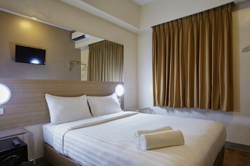 red planet hotel ermita room3