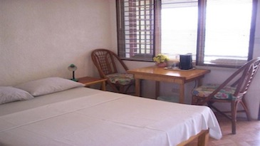 savedra beach resort moalboal room