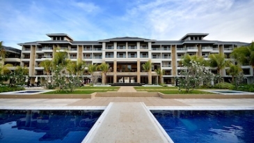 henann resort alona beach_main building