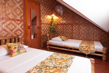 sumisid lodge moalboal resort_room fan