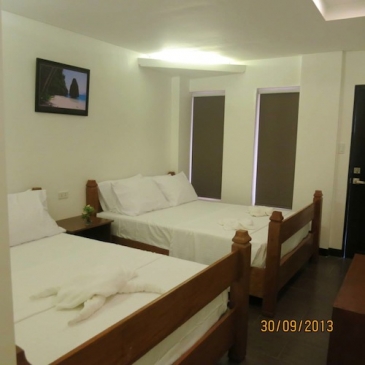 bill tourist inn el nido_room family