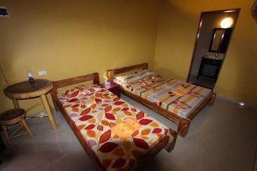 aladin beach resort camotes_room