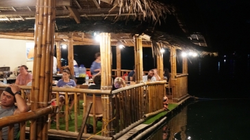 floating restaurant coron