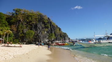 seven commandos beach el nido