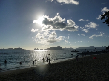 seven commandos beach el nido