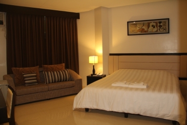 manhattan suites inn