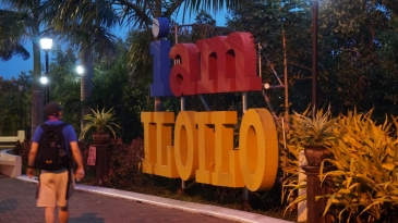 iloilo city tour_esplanade i am iloilo signage