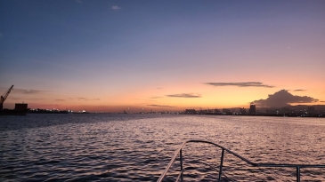 sunset cruise cebu yacht