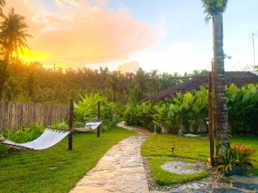 yumi villas port barton