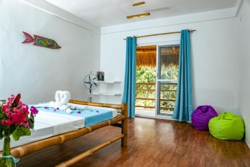 lunazul guesthouse port barton San vicente