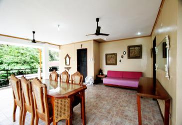 coron inn