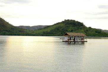 el rio y mar_floating spa