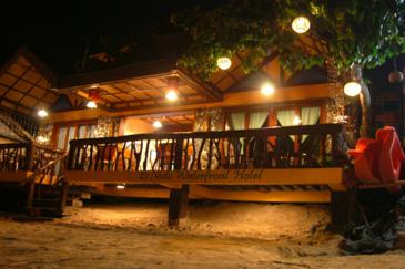 el nido waterfront hotel_view at night